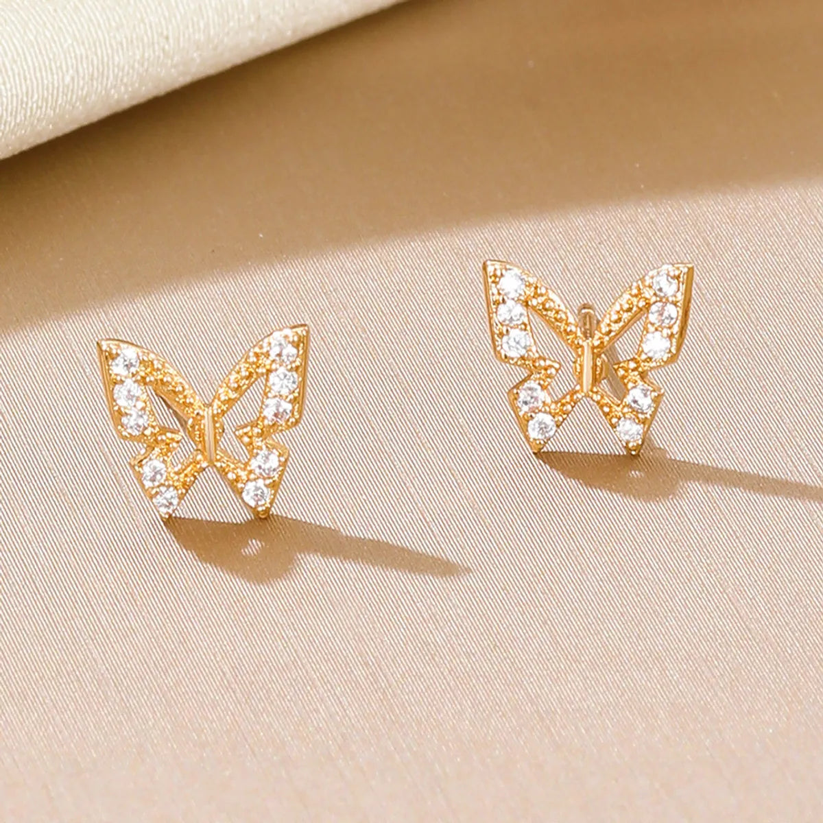 1 Pair Simple Style Butterfly Plating Inlay Alloy Rhinestones Ear Studs