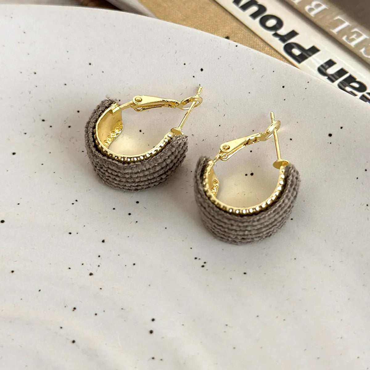 1 Pair Simple Style C Shape Plating Alloy Cloth Gold Plated Ear Studs