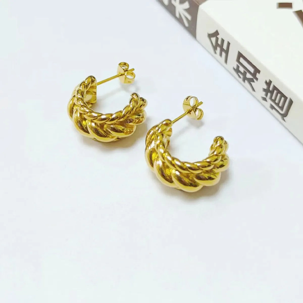 1 Pair Simple Style C Shape Plating Titanium Steel Ear Studs