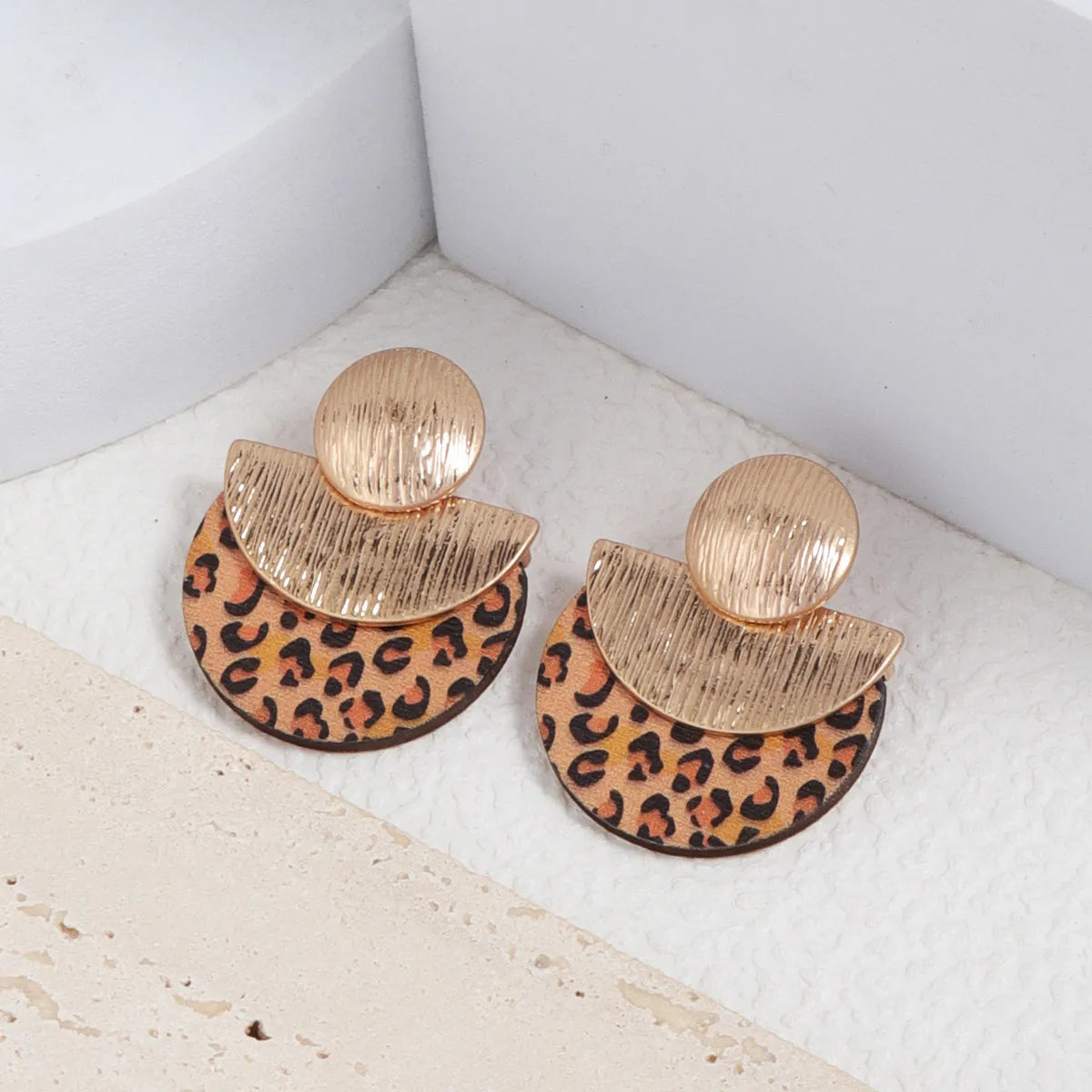 1 Pair Simple Style Cactus Leopard Plating Alloy Wood 18k Gold Plated Silver Plated Drop Earrings