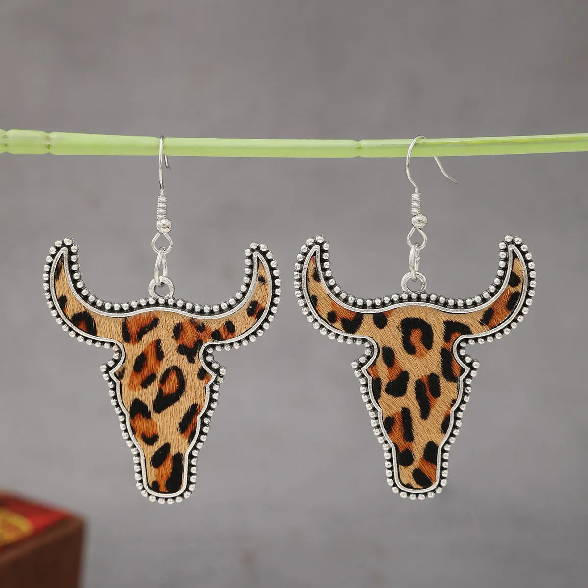 1 Pair Simple Style Cattle Alloy Drop Earrings