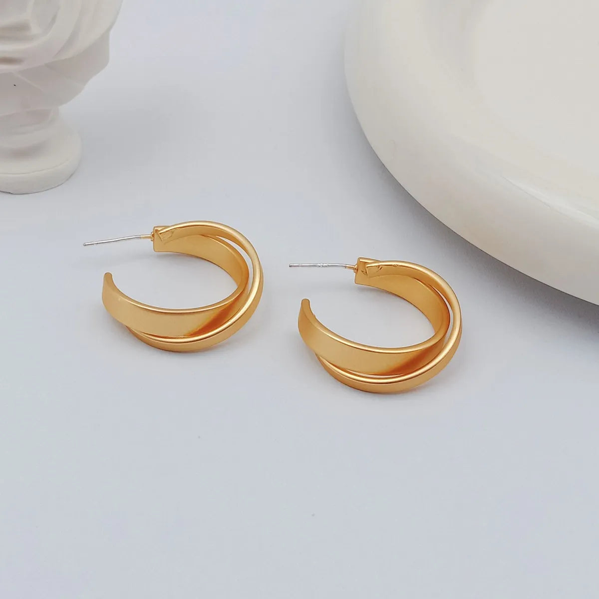 1 Pair Simple Style Circle Flower Plating Iron Ear Studs