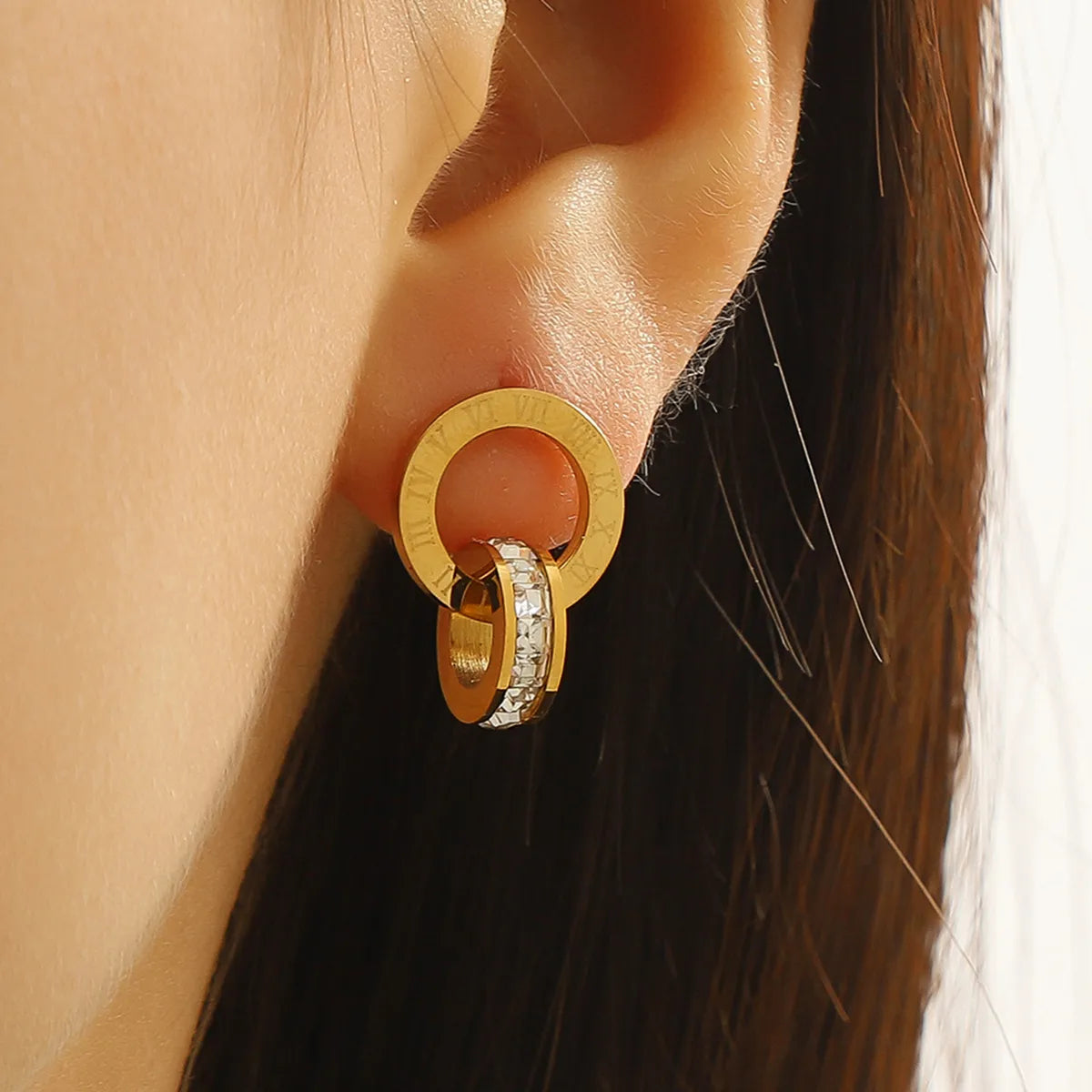 1 Pair Simple Style Circle Number Titanium Steel Plating Inlay Rhinestones 18k Gold Plated Ear Studs