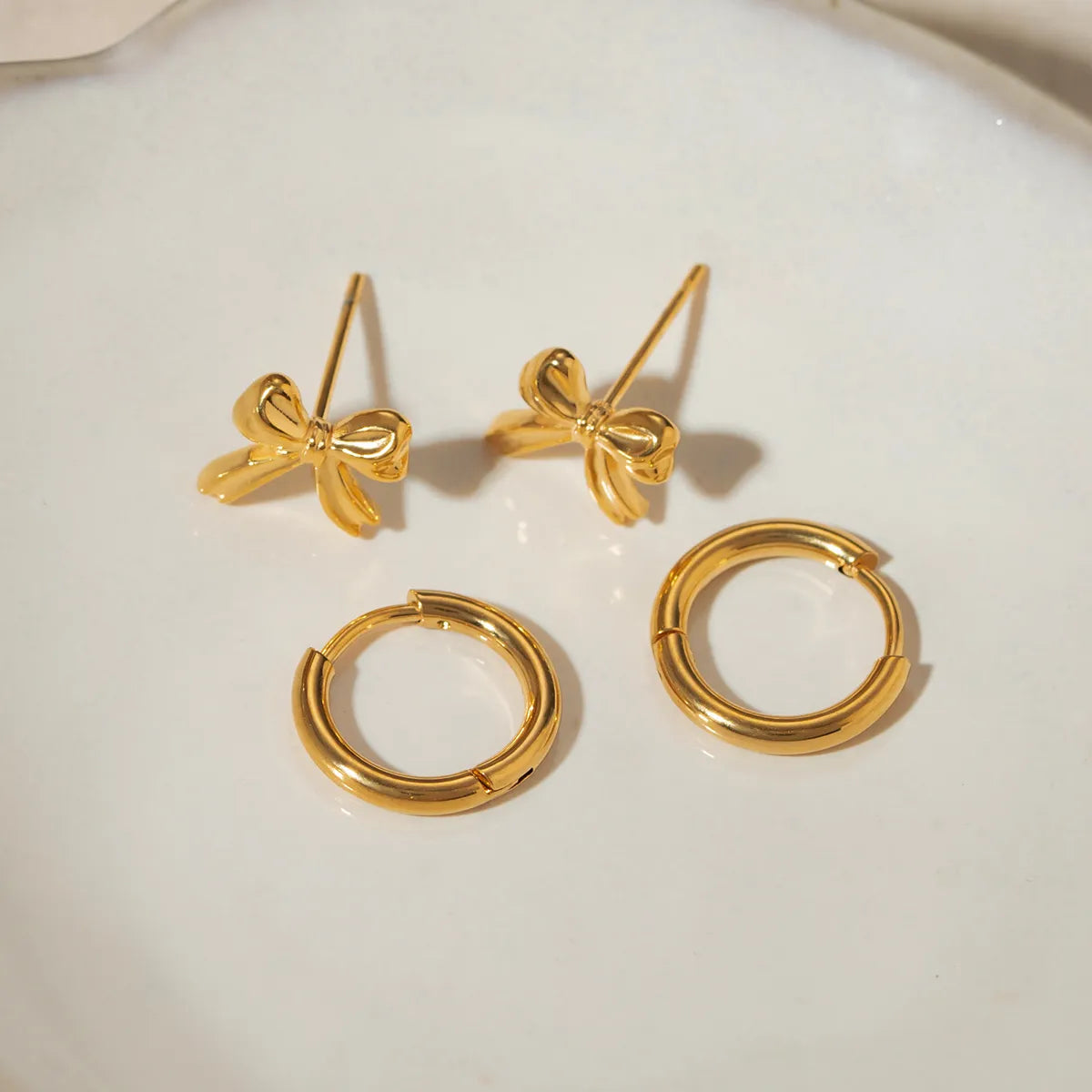 1 Pair Simple Style Classic Style Bow Knot Plating Stainless Steel 18K Gold Plated Ear Studs