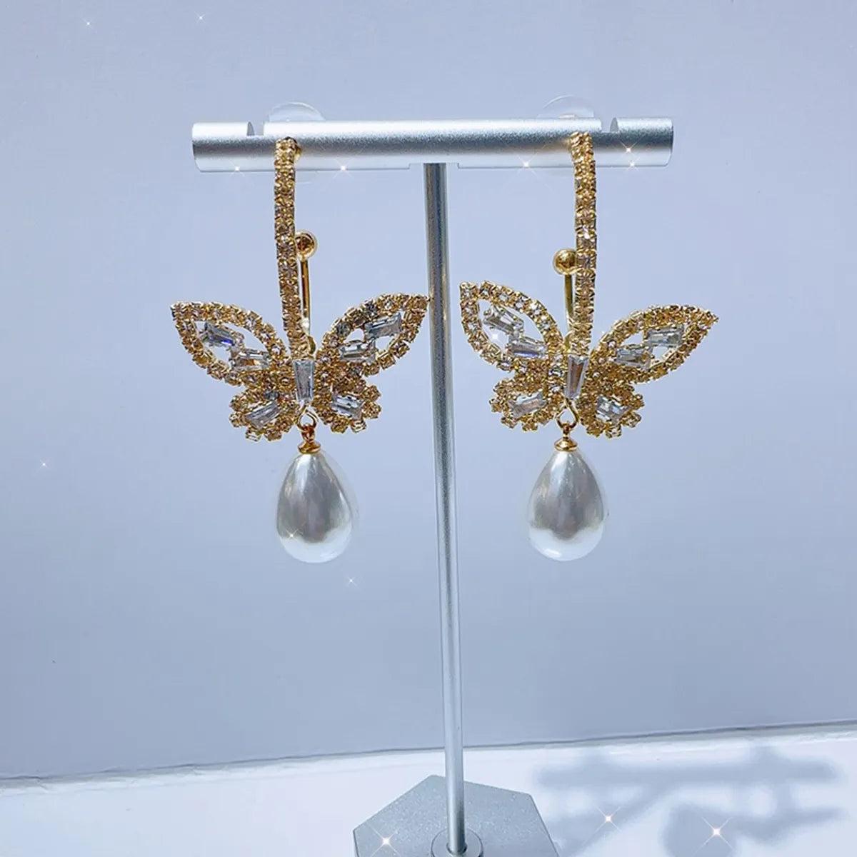 1 Pair Simple Style Classic Style Butterfly Plating Inlay Brass Rhinestones Zircon Gold Plated Drop Earrings