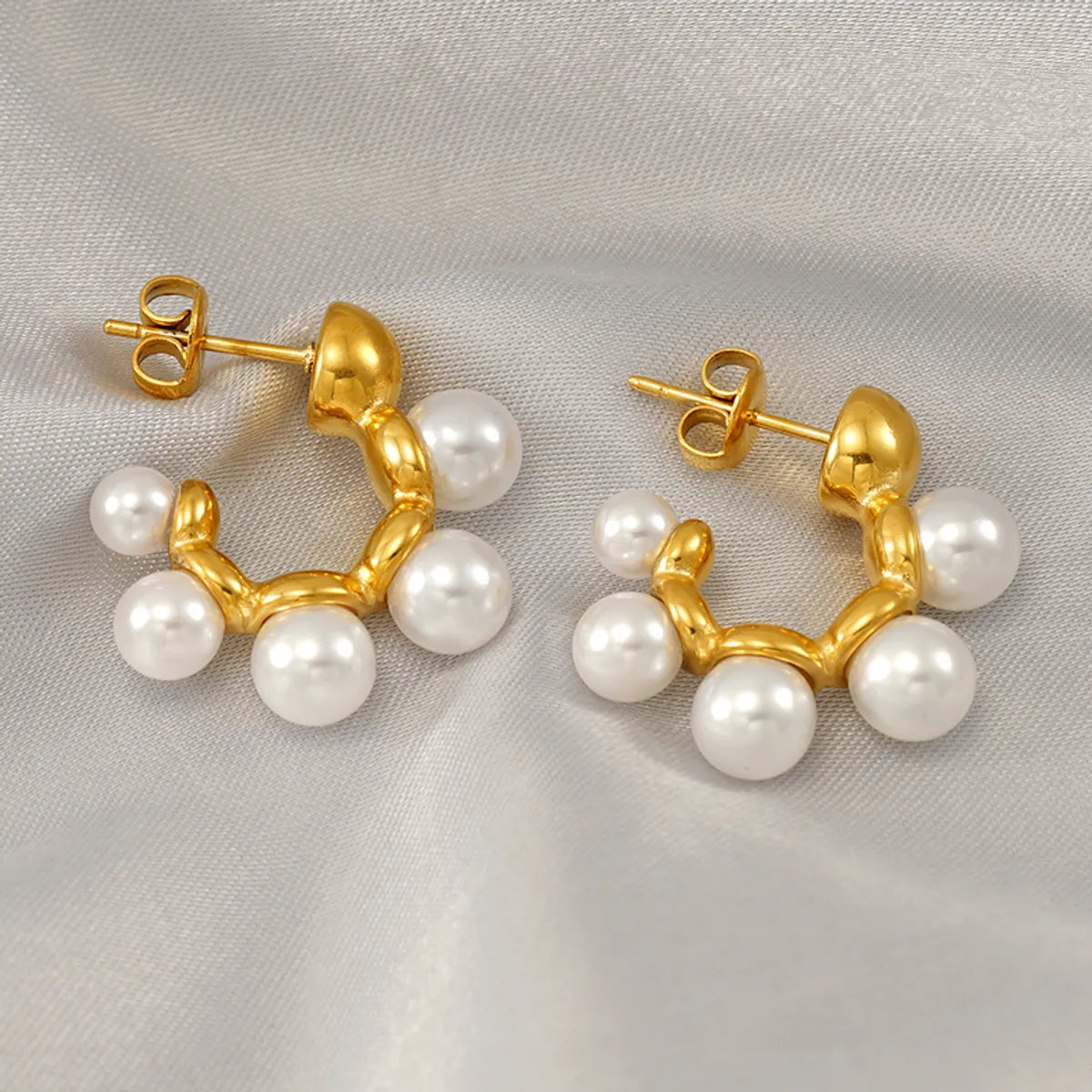 1 Pair Simple Style Classic Style C Shape Inlay 304 Stainless Steel Artificial Pearls 18K Gold Plated Ear Studs