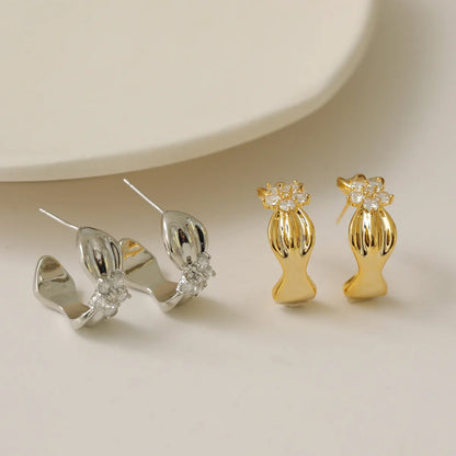 1 Pair Simple Style Classic Style C Shape Inlay Copper Zircon 18K Gold Plated White Gold Plated Ear Studs