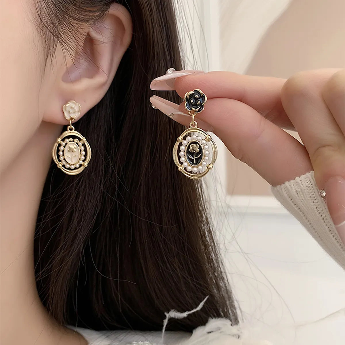 1 Pair Simple Style Classic Style Color Block Plating Inlay Alloy Artificial Pearls Gold Plated Drop Earrings