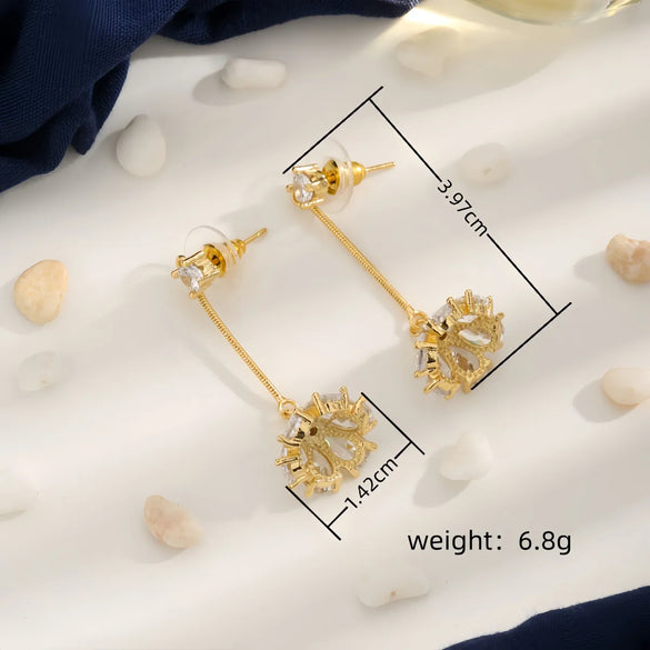 1 Pair Simple Style Classic Style Dandelion Inlay Copper Zircon 18K Gold Plated Drop Earrings