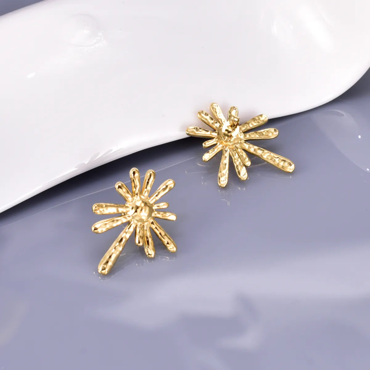 1 Pair Simple Style Classic Style Flower Inlay 304 Stainless Steel Titanium Steel Rhinestones 18K Gold Plated Rose Gold Plated Ear Studs