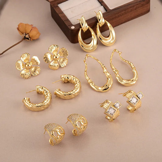 1 Pair Simple Style Classic Style Flower Inlay Alloy Copper Zircon 18K Gold Plated Ear Studs