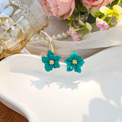 1 Pair Simple Style Classic Style Flower Iron Ear Studs