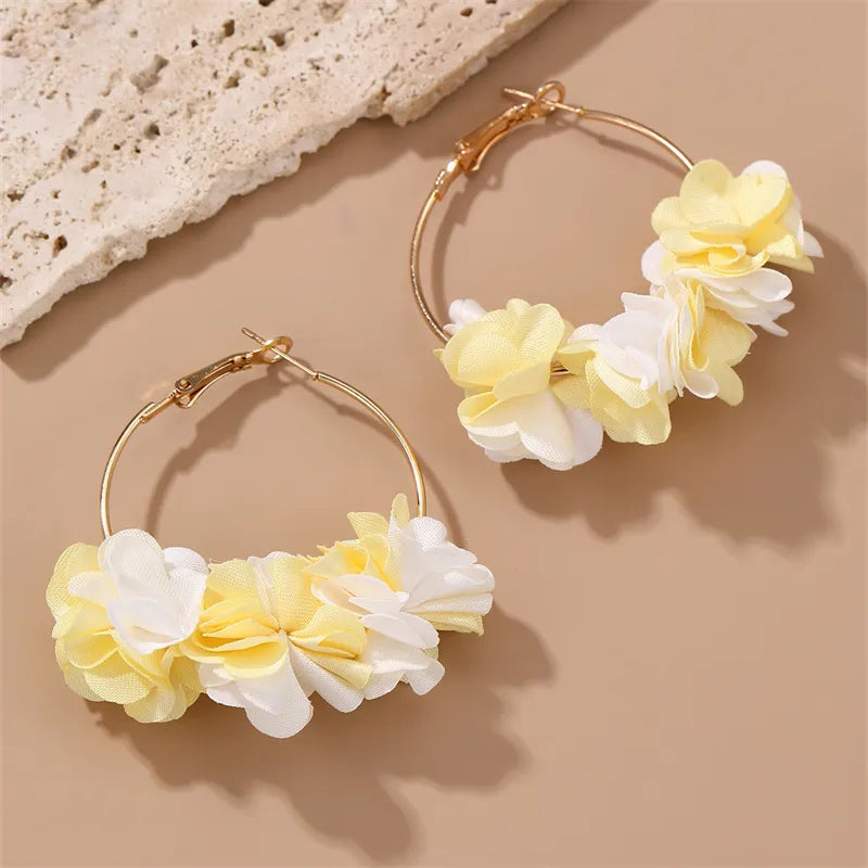 1 Pair Simple Style Classic Style Flower Patchwork Alloy Cloth Earrings