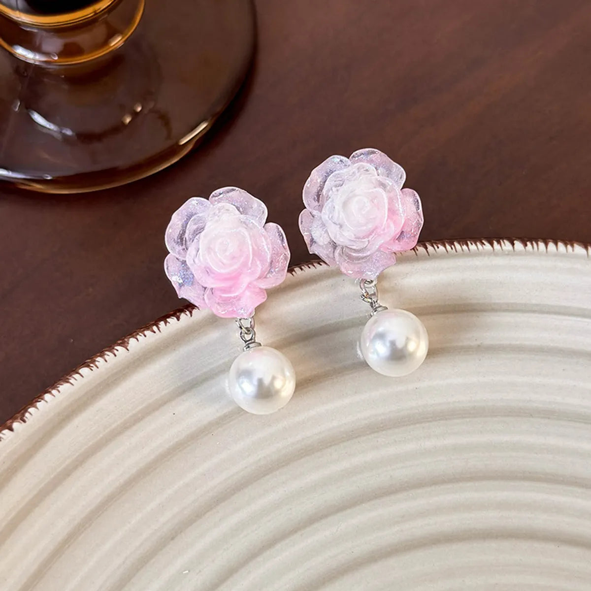 1 Pair Simple Style Classic Style Flower Patchwork Stoving Varnish Resin Drop Earrings