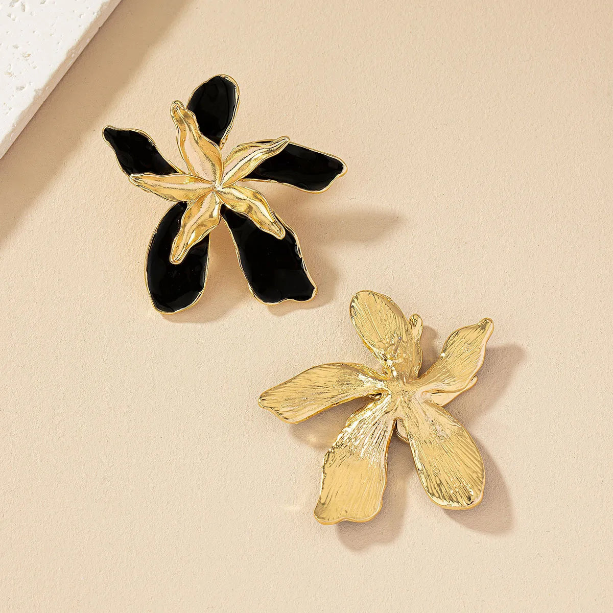 1 Pair Simple Style Classic Style Flower Plating Alloy Ear Studs