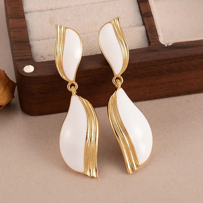 1 Pair Simple Style Classic Style Geometric Enamel Plating Alloy Copper 18K Gold Plated Drop Earrings