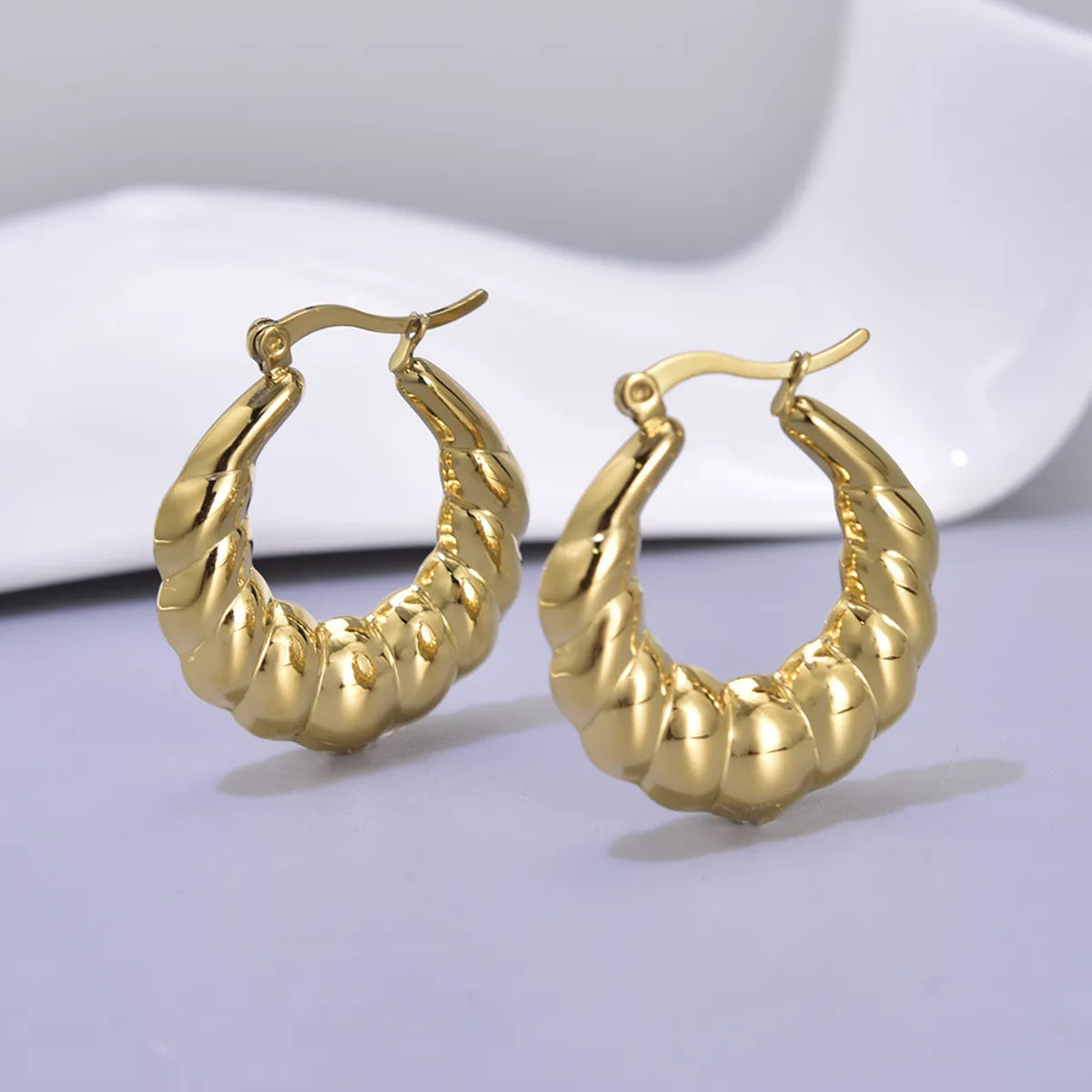 1 Pair Simple Style Classic Style Geometric Plating Titanium Steel 18k Gold Plated Earrings