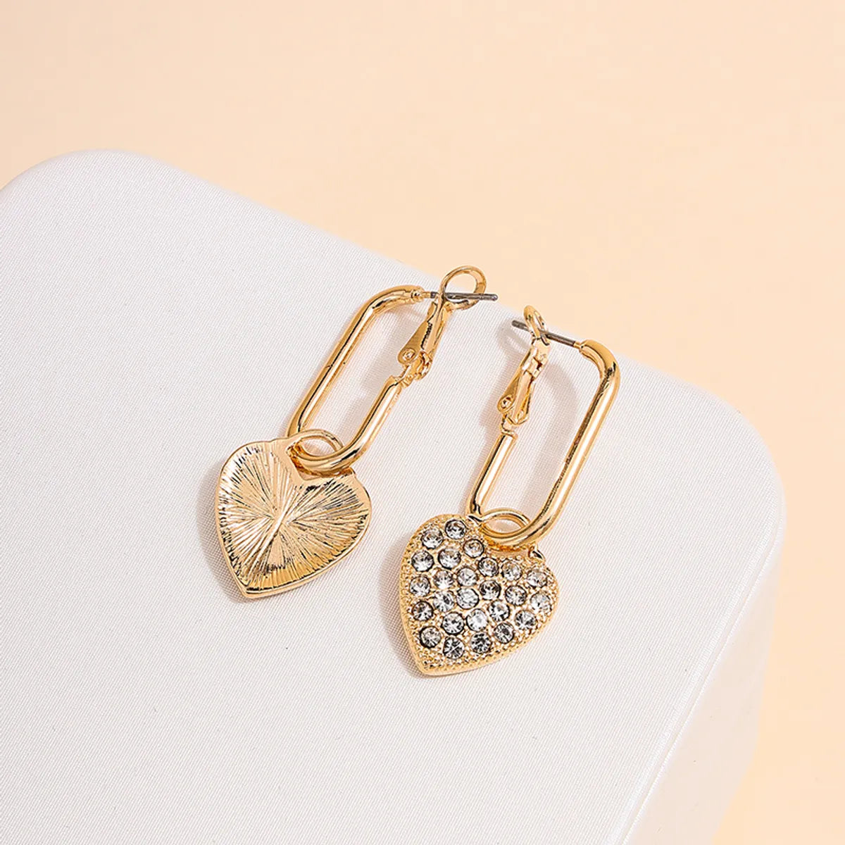 1 Pair Simple Style Classic Style Heart Shape Inlay Alloy Zinc Zircon Drop Earrings