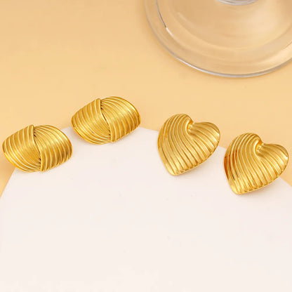 1 Pair Simple Style Classic Style Heart Shape Plating 304 Stainless Steel 316 Stainless Steel  18K Gold Plated Ear Studs