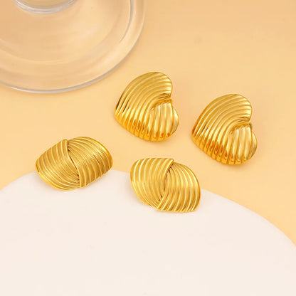 1 Pair Simple Style Classic Style Heart Shape Plating 304 Stainless Steel 316 Stainless Steel  18K Gold Plated Ear Studs