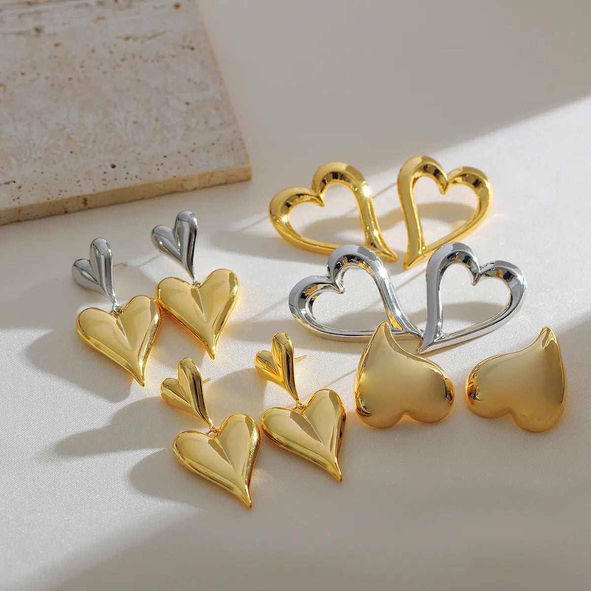 1 Pair Simple Style Classic Style Heart Shape Plating Copper 18K Gold Plated Drop Earrings