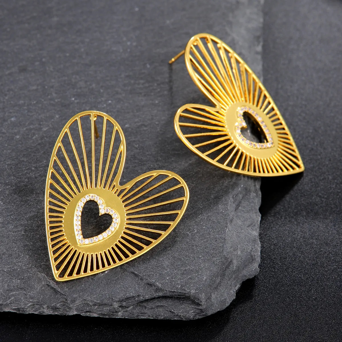 1 Pair Simple Style Classic Style Heart Shape Plating Inlay Copper Zircon 18K Gold Plated Ear Studs