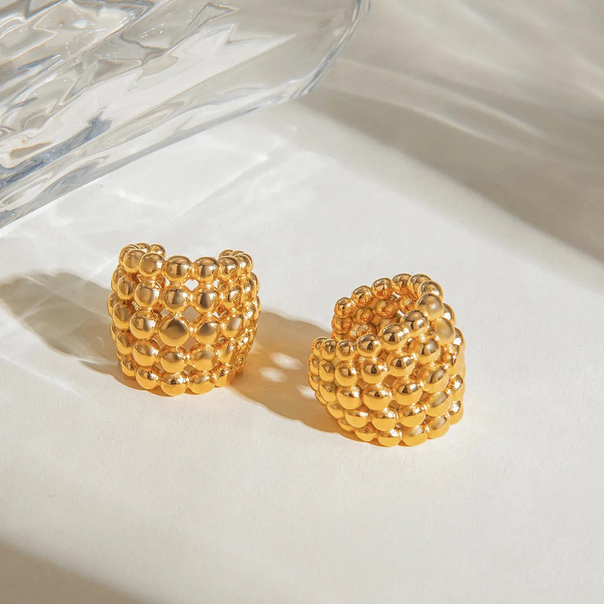 1 Pair Simple Style Classic Style Honeycomb Plating 304 Stainless Steel 18K Gold Plated Ear Cuffs