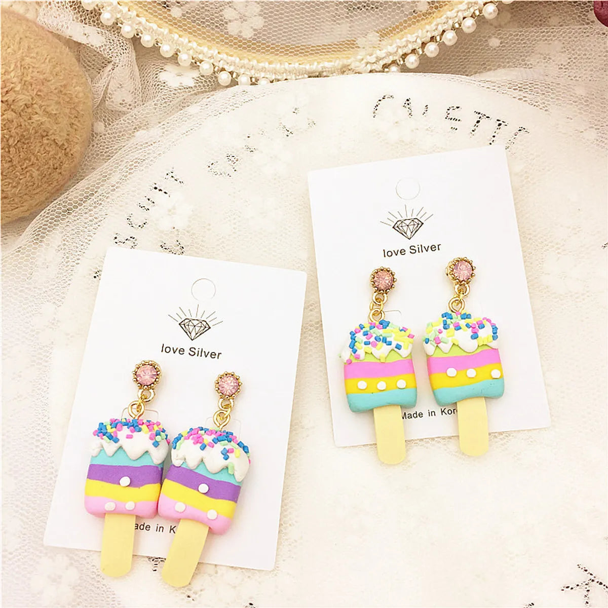 1 Pair Simple Style Classic Style Ice Cream Inlay Plastic Resin Rhinestones Drop Earrings