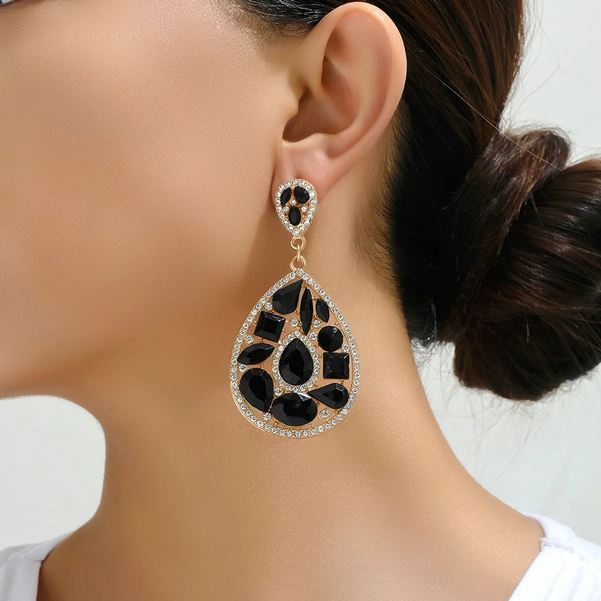 1 Pair Simple Style Classic Style Oval Plating Inlay Zinc Alloy Glass Dangling Earrings