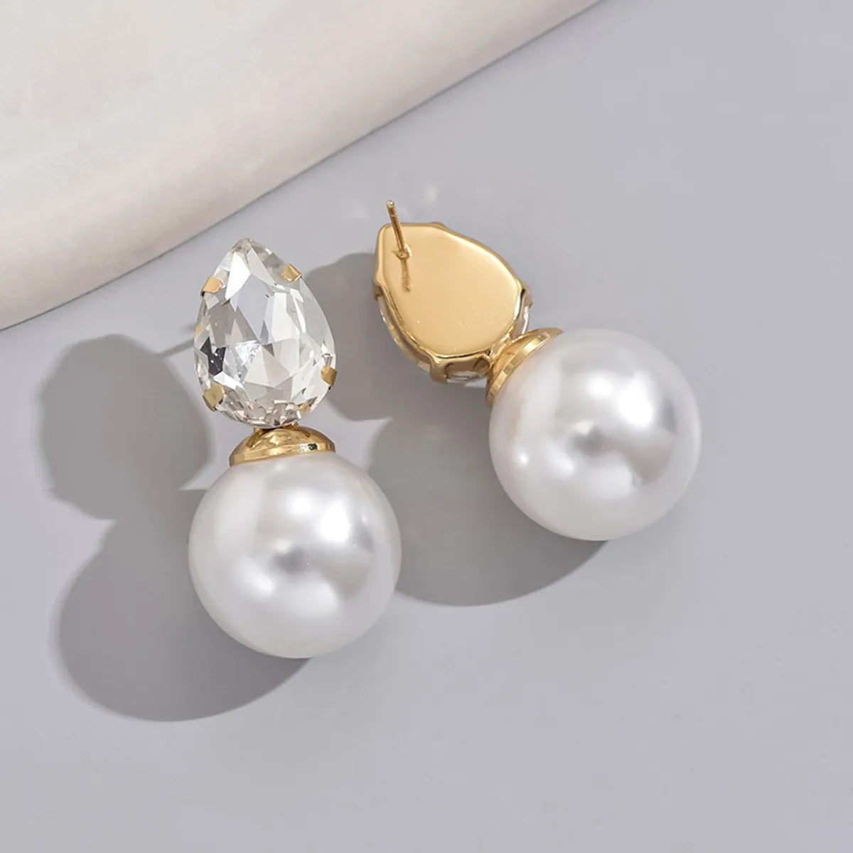 1 Pair Simple Style Classic Style Round Inlay Imitation Pearl Rhinestones Pearl Ear Studs