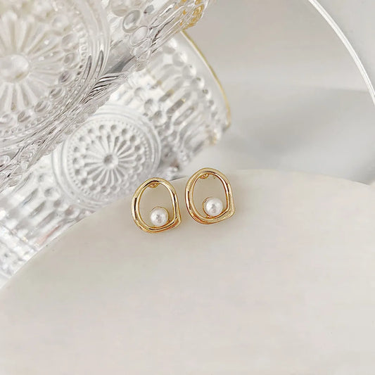 1 Pair Simple Style Classic Style Round Plating Inlay Alloy Pearl Gold Plated Ear Studs