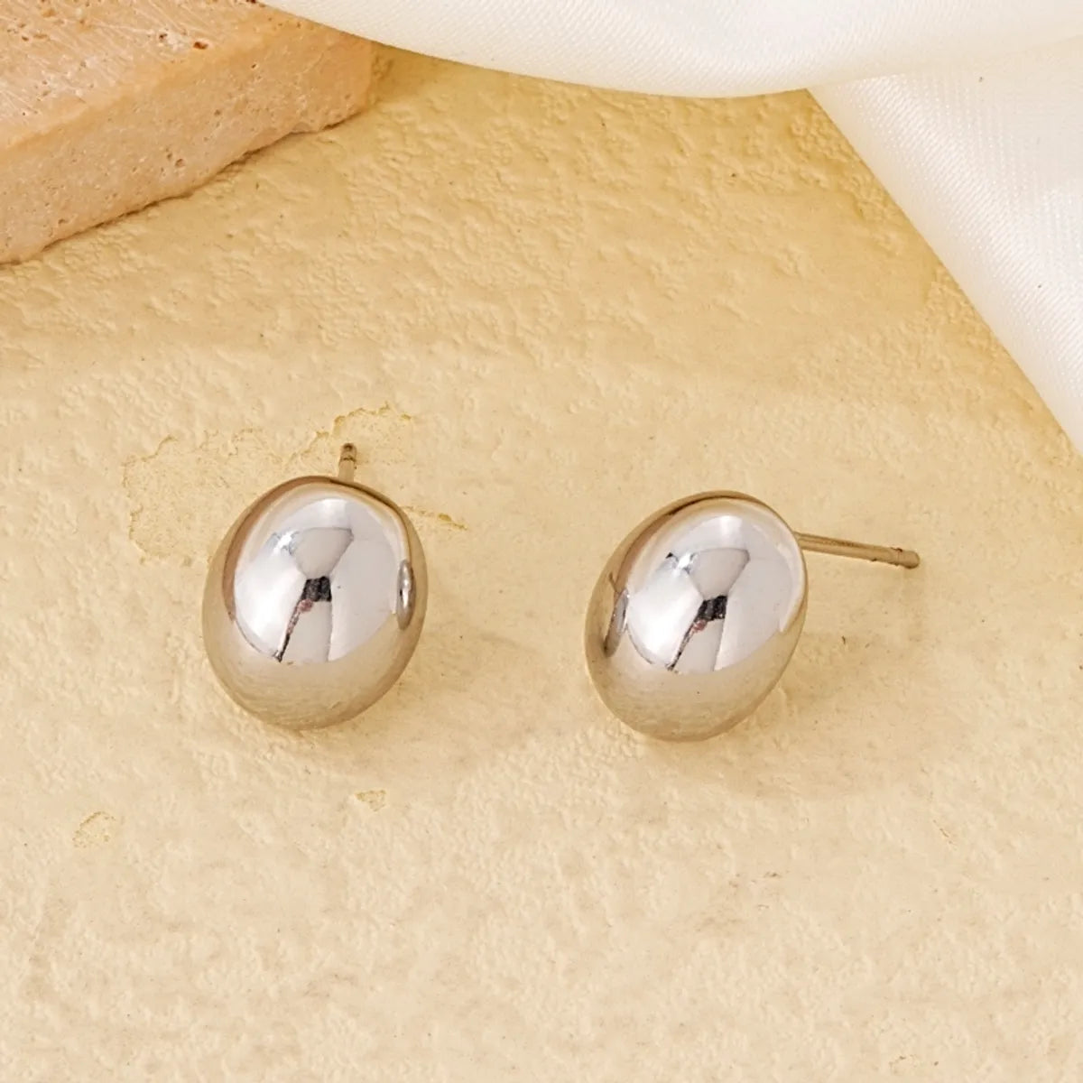 1 Pair Simple Style Classic Style Round Polishing Plating Copper Gold Plated Silver Plated Ear Studs