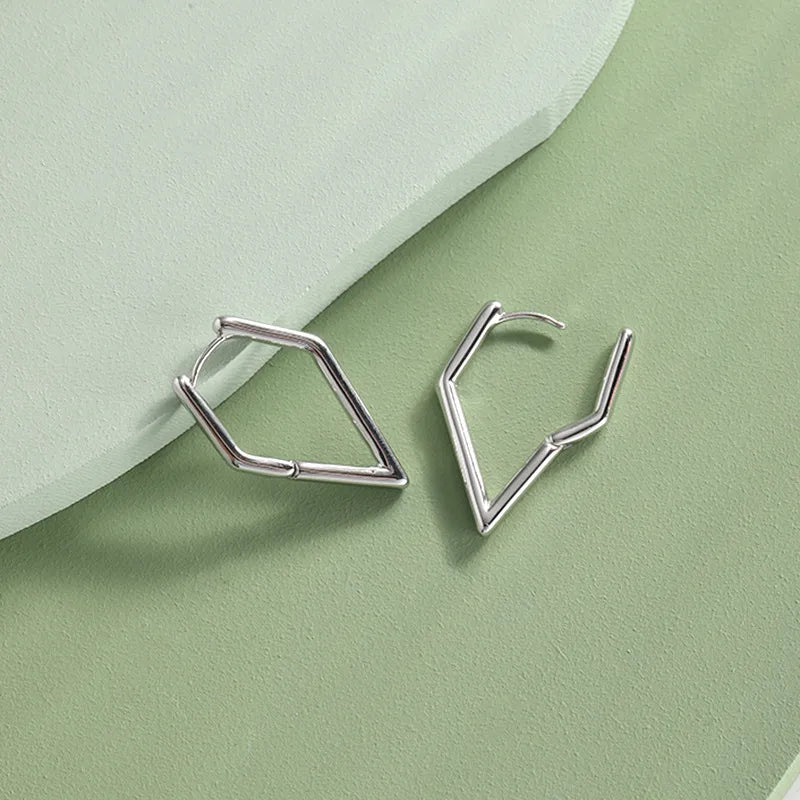 1 Pair Simple Style Classic Style Solid Color Alloy Earrings