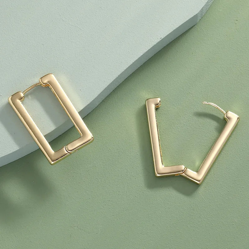 1 Pair Simple Style Classic Style Solid Color Alloy Earrings