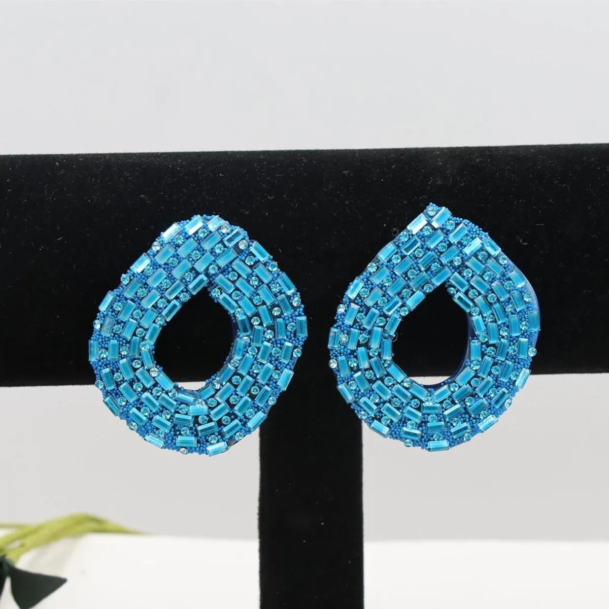 1 Pair Simple Style Classic Style Solid Color Arylic Iron Ear Studs