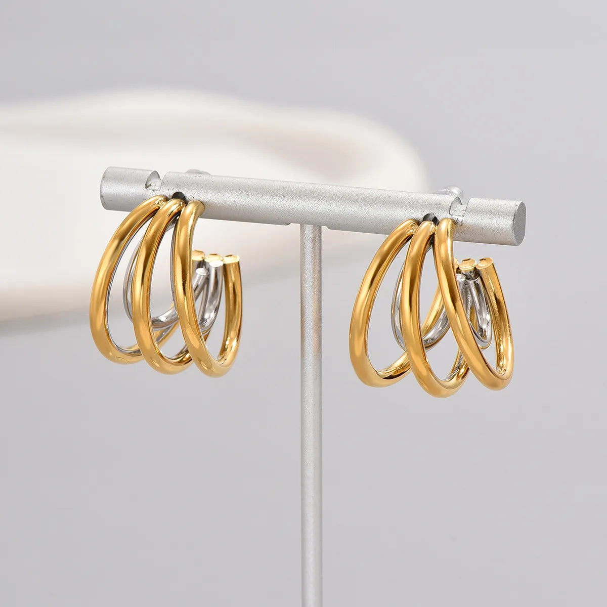 1 Pair Simple Style Classic Style Solid Color Layered Plating Titanium Steel 18k Gold Plated Gold Plated Ear Studs