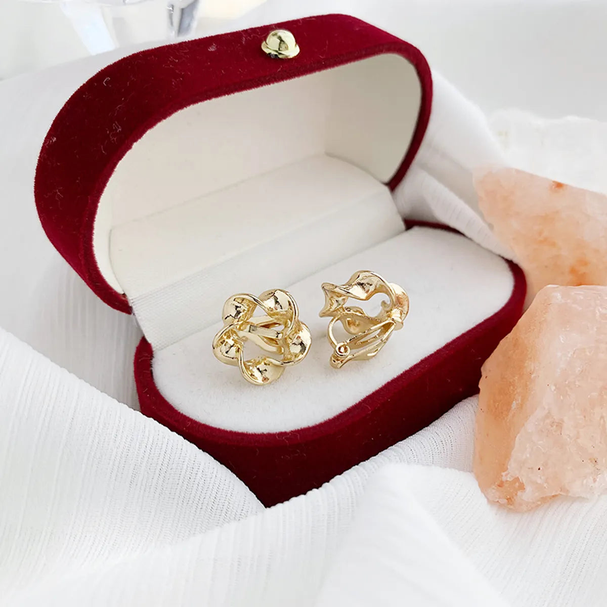 1 Pair Simple Style Classic Style Solid Color Plating Alloy Gold Plated Ear Studs