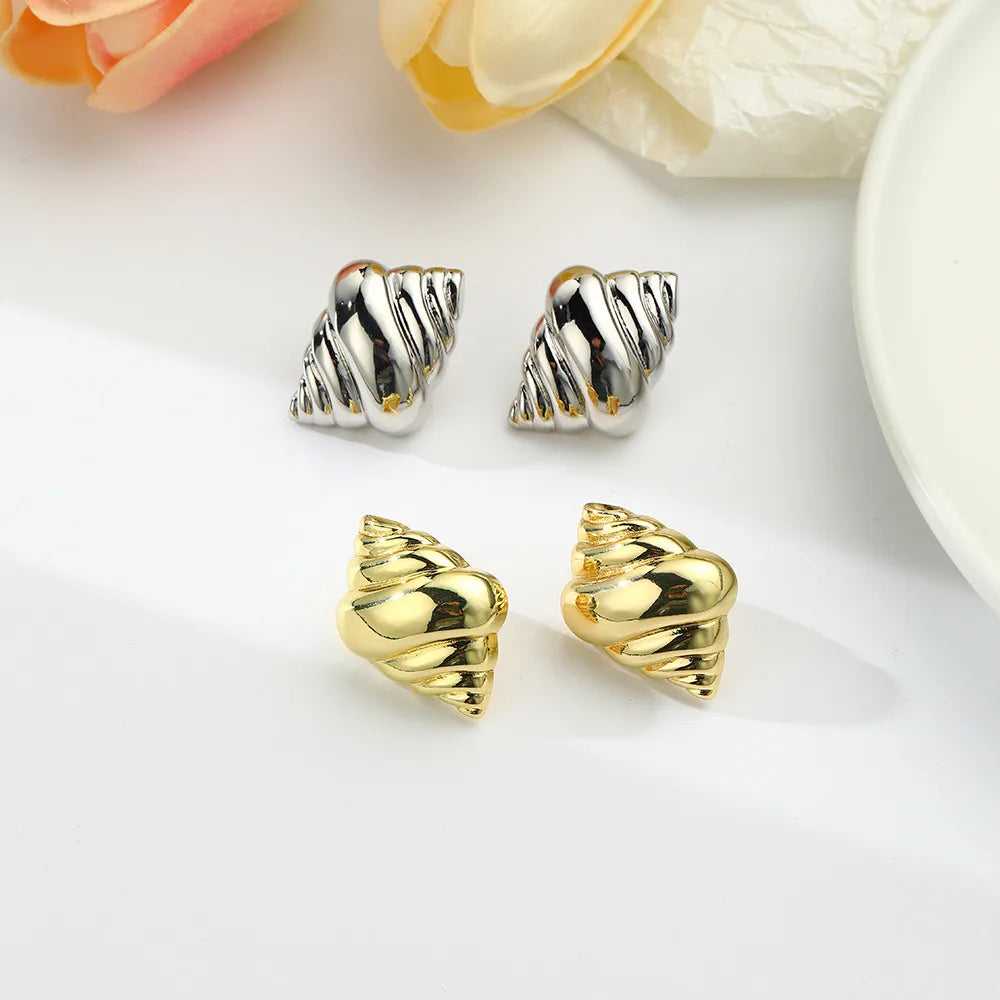 1 Pair Simple Style Classic Style Solid Color Plating Copper 18K Gold Plated Ear Studs