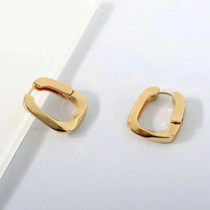 1 Pair Simple Style Classic Style Solid Color Plating Copper 18K Gold Plated Earrings