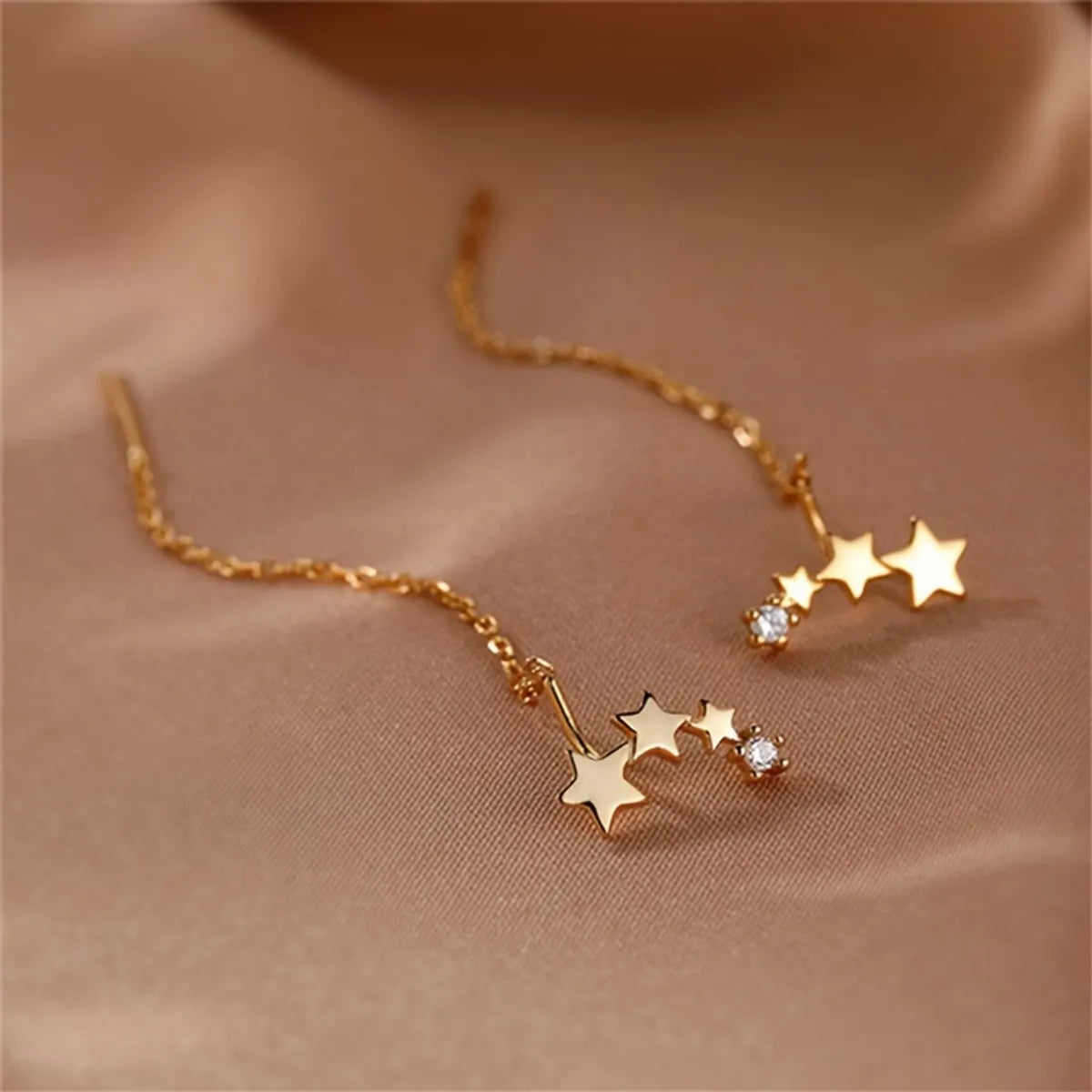 1 Pair Simple Style Classic Style Solid Color Plating Inlay Alloy Rhinestones Silver Plated Ear Line