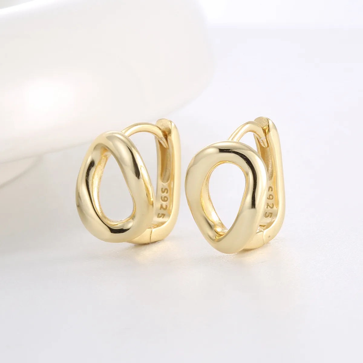 1 Pair Simple Style Classic Style Solid Color Plating Sterling Silver Earrings