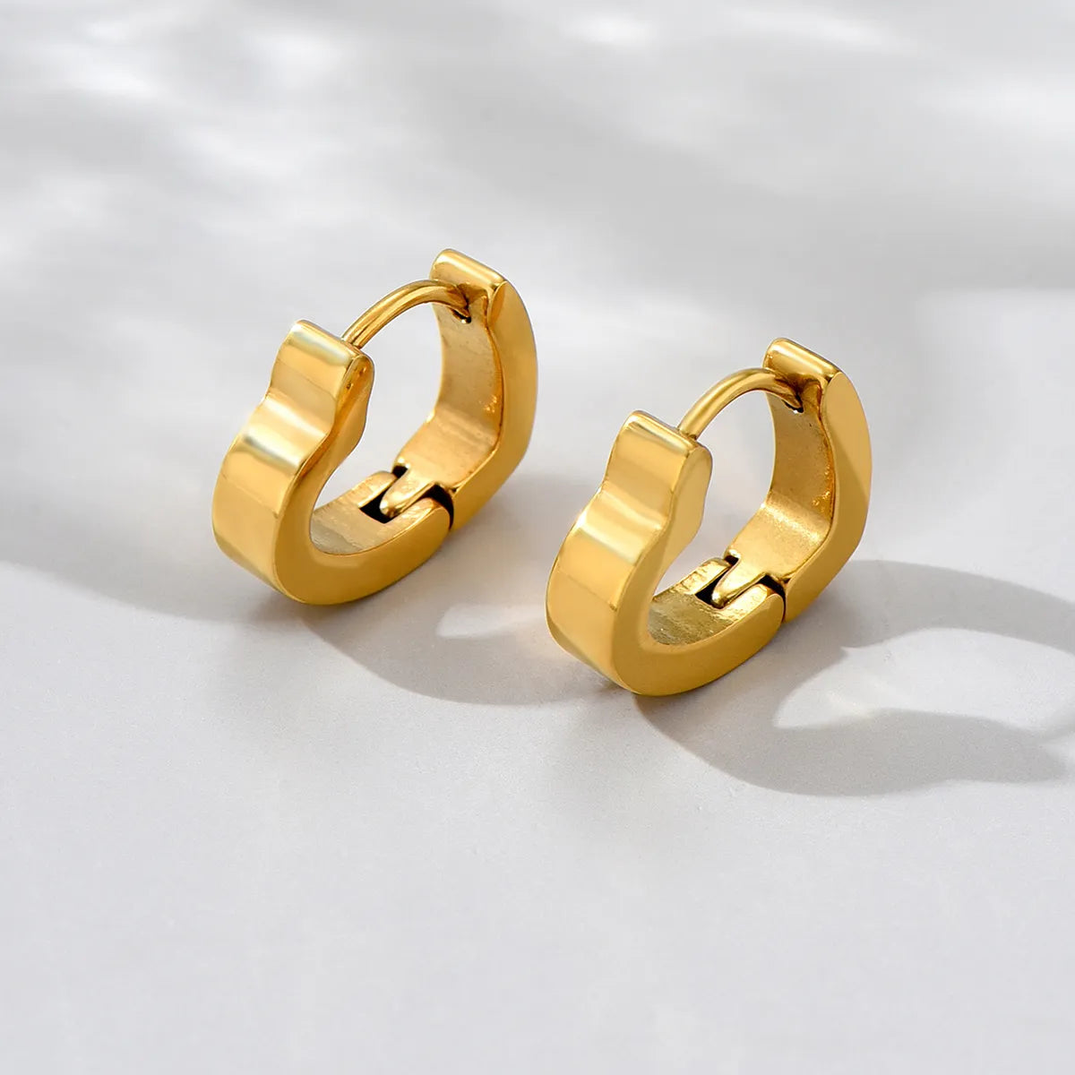 1 Pair Simple Style Classic Style Solid Color Plating Titanium Steel 18k Gold Plated Ear Studs