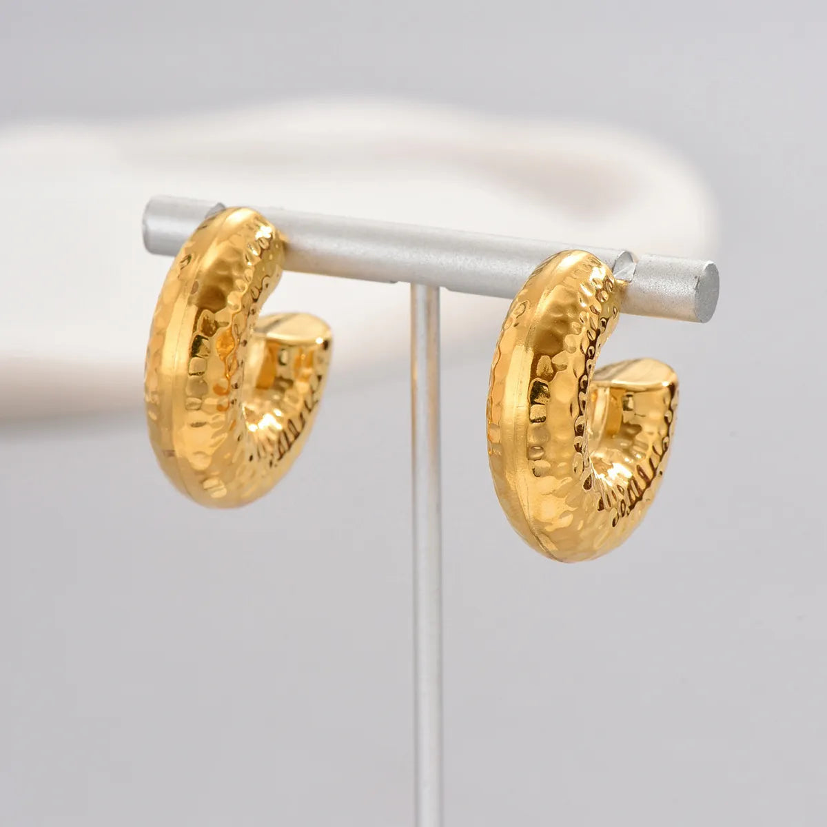 1 Pair Simple Style Classic Style Solid Color Plating Titanium Steel 18k Gold Plated Gold Plated Ear Studs