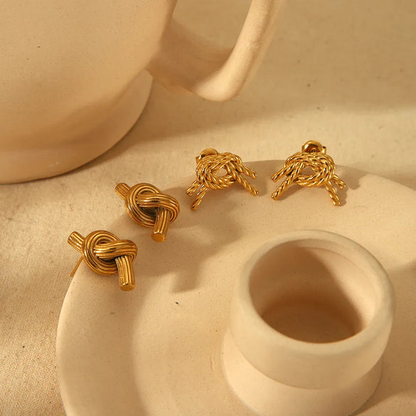 1 Pair Simple Style Classic Style Solid Color Polishing Plating 304 Stainless Steel 18K Gold Plated Ear Studs