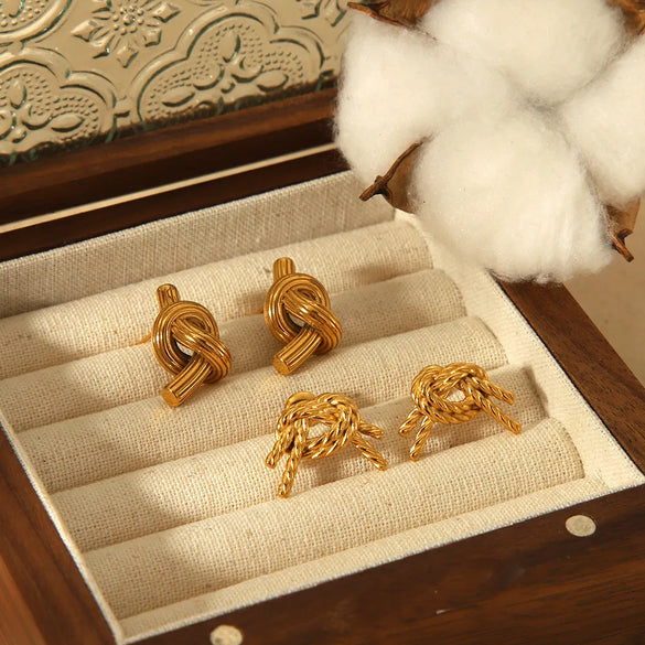 1 Pair Simple Style Classic Style Solid Color Polishing Plating 304 Stainless Steel 18K Gold Plated Ear Studs