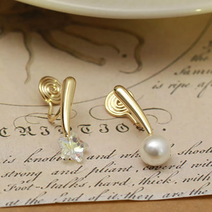 1 Pair Simple Style Classic Style Star Asymmetrical Inlay Copper Crystal Pearl 18K Gold Plated Ear Cuffs