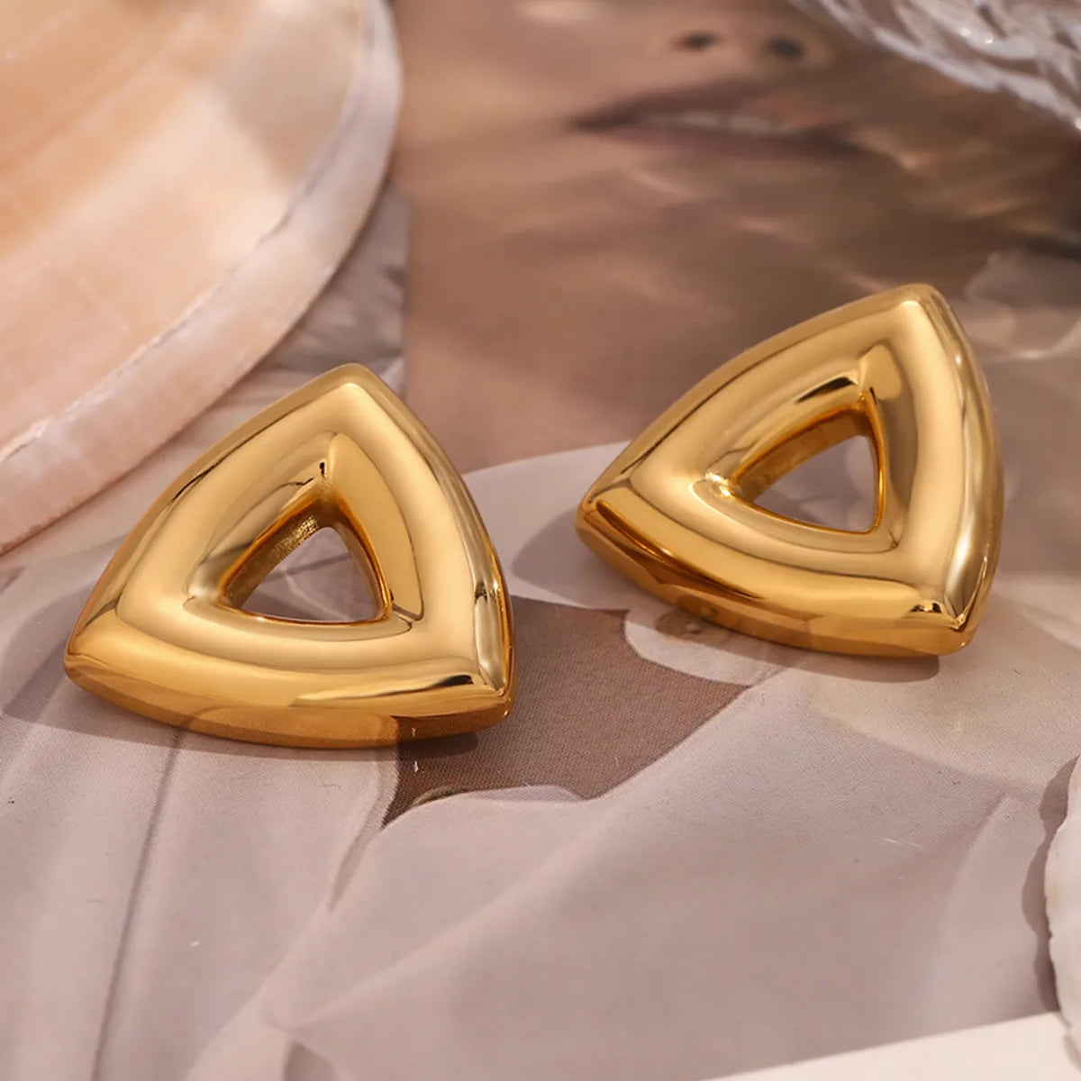 1 Pair Simple Style Classic Style Triangle Hollow Out Stainless Steel 18K Gold Plated Ear Studs