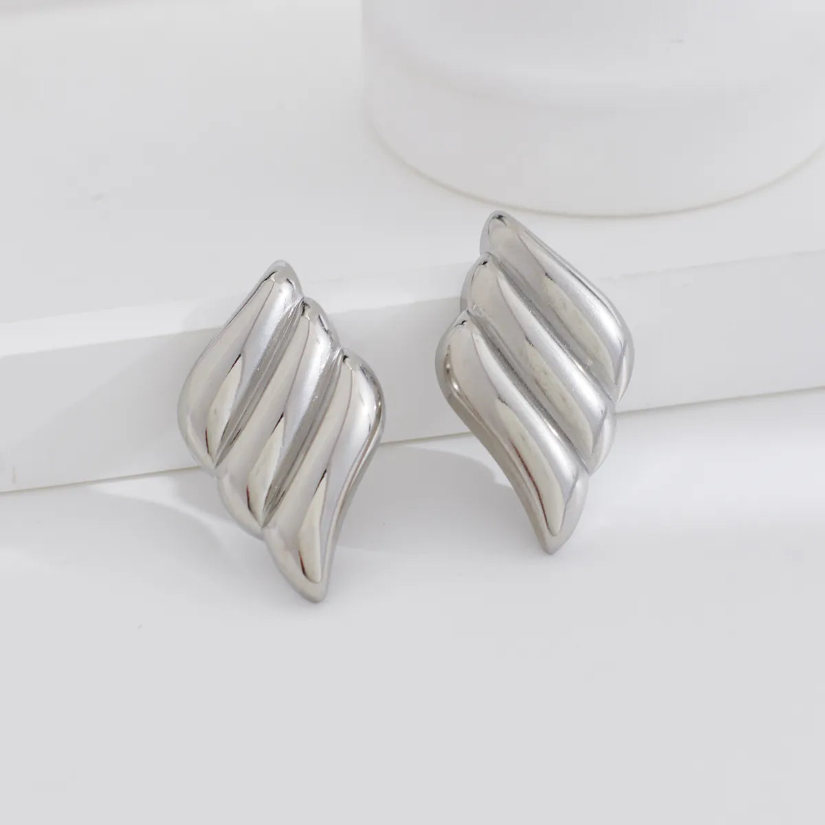 1 Pair Simple Style Classic Style Wings Plating 316 Stainless Steel  18K Gold Plated Ear Studs