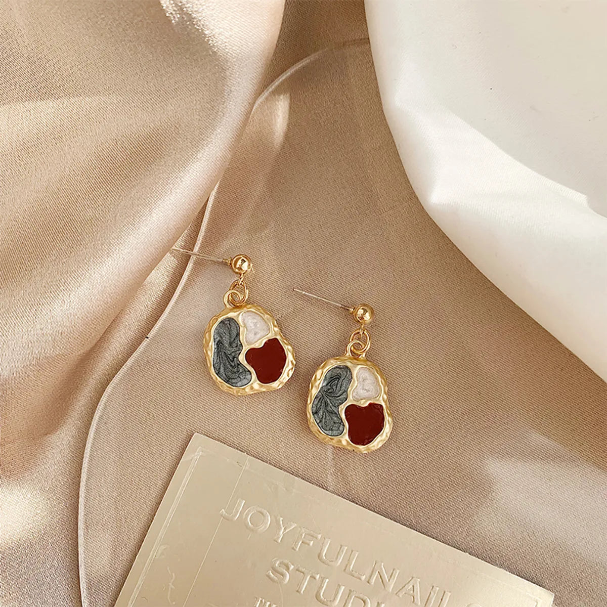 1 Pair Simple Style Color Block Plating Alloy Gold Plated Drop Earrings