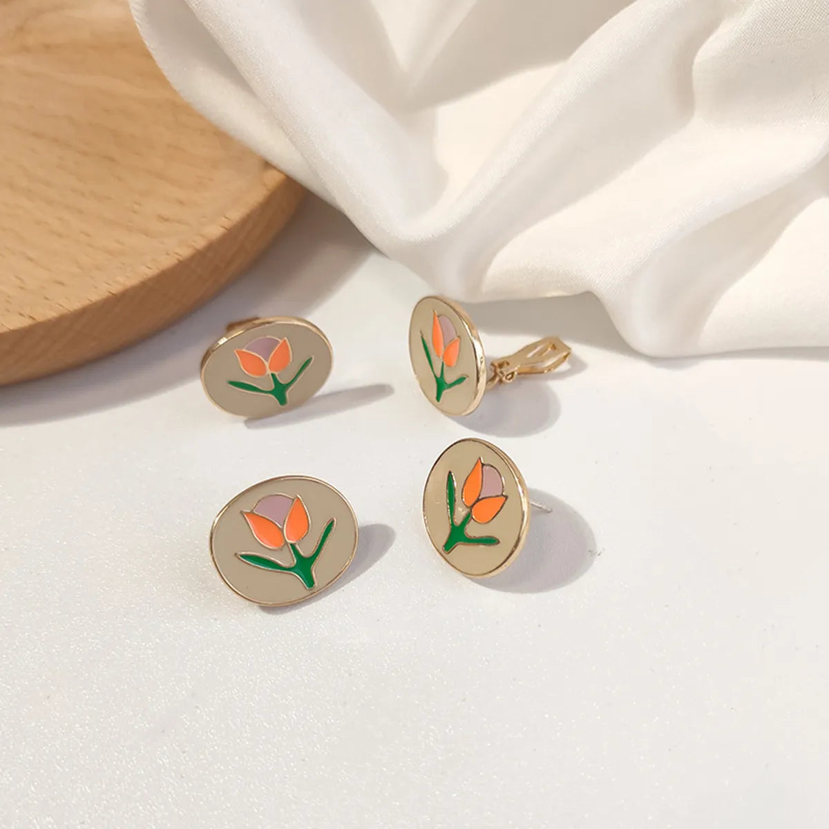 1 Pair Simple Style Color Block Plating Alloy Gold Plated Ear Studs